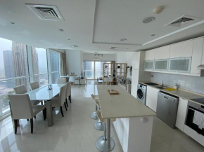 One bedroom apartment with pool & gym near Marina